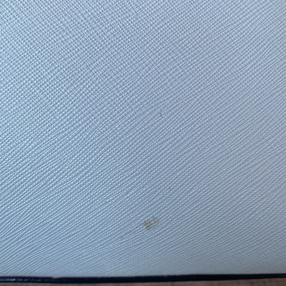 Kate Spade hand bag with crossbody strap - Picture 10 of 16